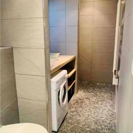 Apartment 06bs In The Heart Of Old