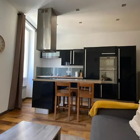 Apartment 06bs In The Heart Of Old *