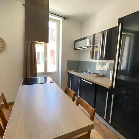 Apartment 06bs In The Heart Of Old *