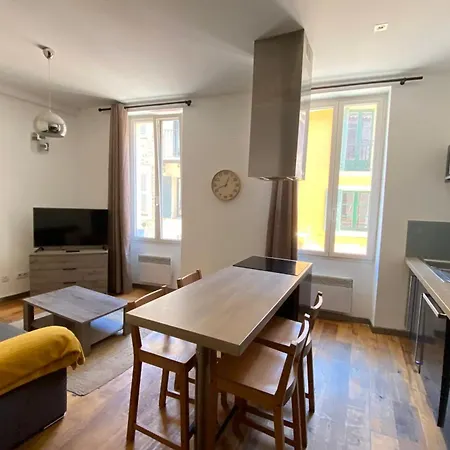 Apartment 06bs In The Heart Of Old *