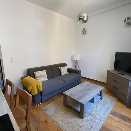 Apartment 06bs In The Heart Of Old Antibes
